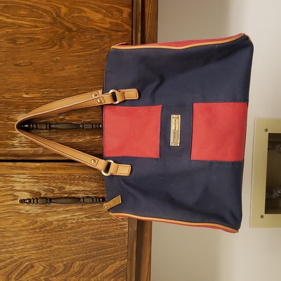 Vintage Tommy Hilfiger Handbag - Picture 3 of 11